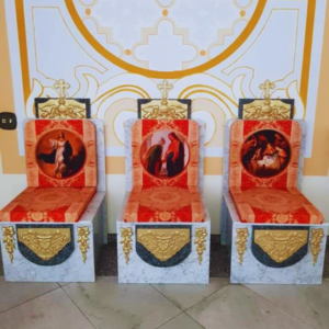 Paróquia Nossa Senhora de Fátima Pechincha - Rio de Janeiro - Cadeira para Acólitos